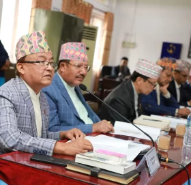 उपनिर्वाचनबारे सरकारलाई आयोगको परामर्श-राष्ट्रियसभाको माघमा र बाँकी वैशाखमा गर्नू