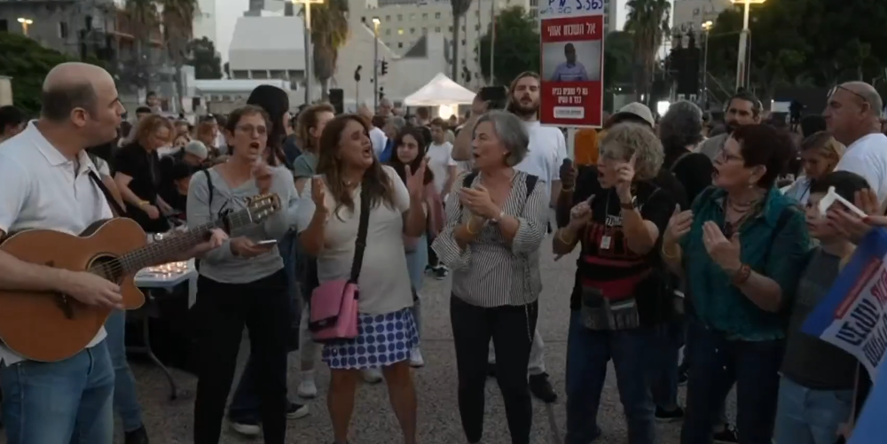 हमासद्वारा थप १७ जना बन्दी मुक्त