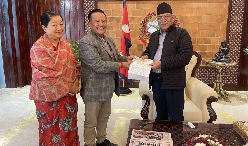 भाटभटेनी सुपरमार्केटले भूकम्प पीडितलाई दियो एक करोड बढी रकम