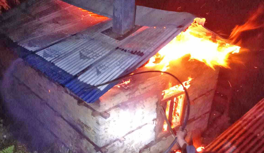 गोरखामा घर आगलागी हुँदा जलेर आमा-छोराको मृत्यु