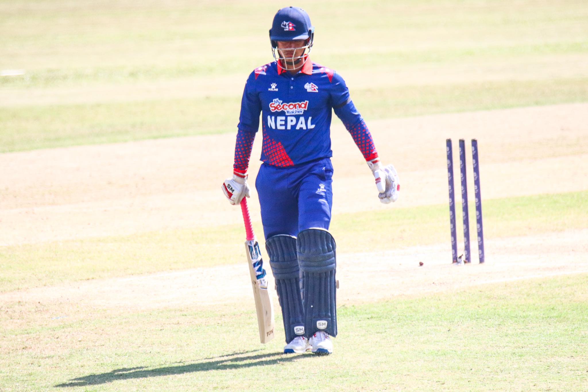 नेपाललाई चौंथो झट्का– कुशल मल्ल पनि सस्तैमा आउट