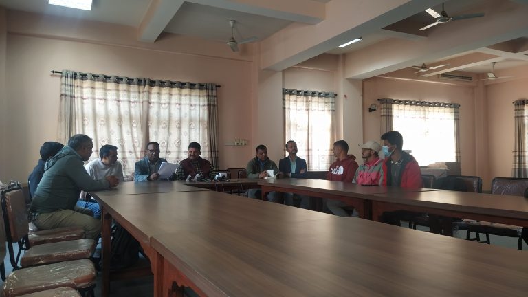 भूकम्पबाट प्रभावित पत्रकारलाई महासंघले राहत दिने