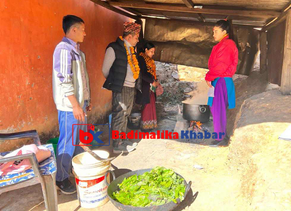 खप्तड छेडेदहमा बिद्यालय स्वास्थ्य तथा पोषण कार्यक्रमको अनुगमन