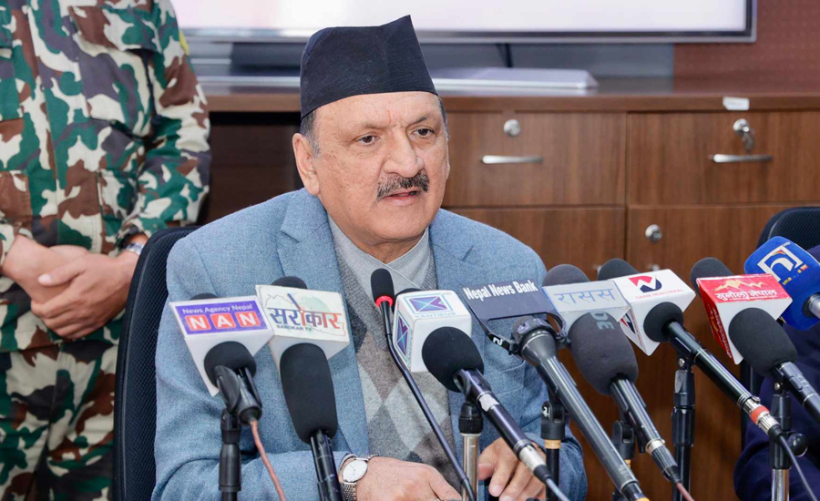 अर्थतन्त्र सुधारतर्फ अघि बढ्यो : अर्थमन्त्री महत