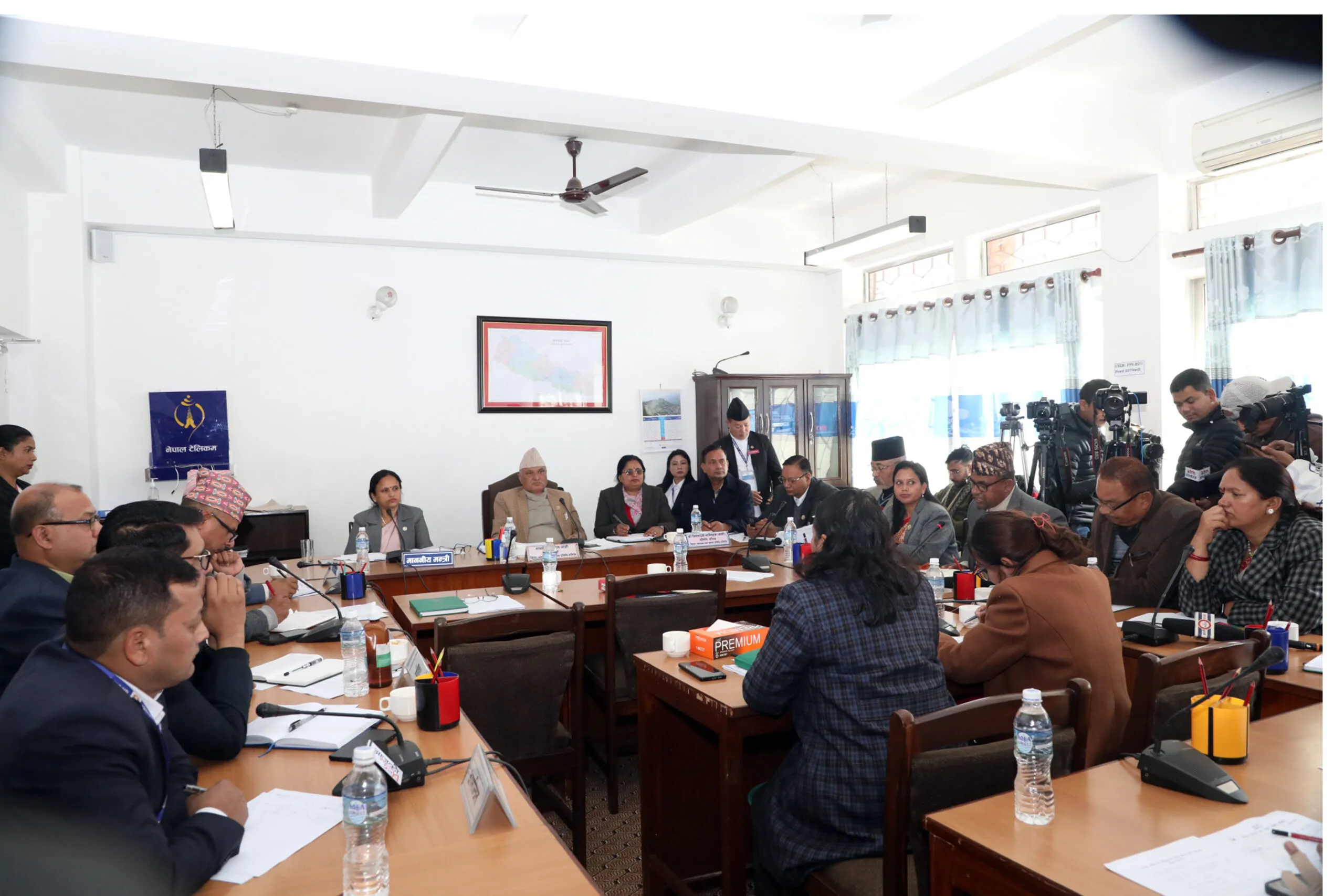 एनसेलको शेयर खरिद बिक्रीबारे अध्ययन प्रतिवेदन आएपछि निर्णय लिन्छौँ : सञ्चारमन्त्री शर्मा