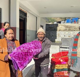 गौमुलका भुकम्पबाट पिडीत ३१ परिवारलाइ राहत वितरण