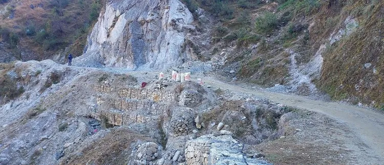 खप्तड पर्यटकीय सडक : ‘ट्र्याक’ नखोलेरै म्याद सकियो