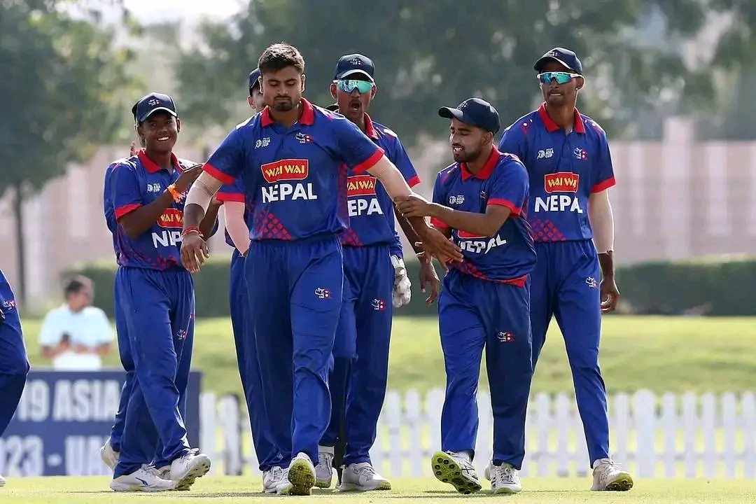 भारतविरुद्ध नेपालले पहिला ब्याटिङ गर्दै