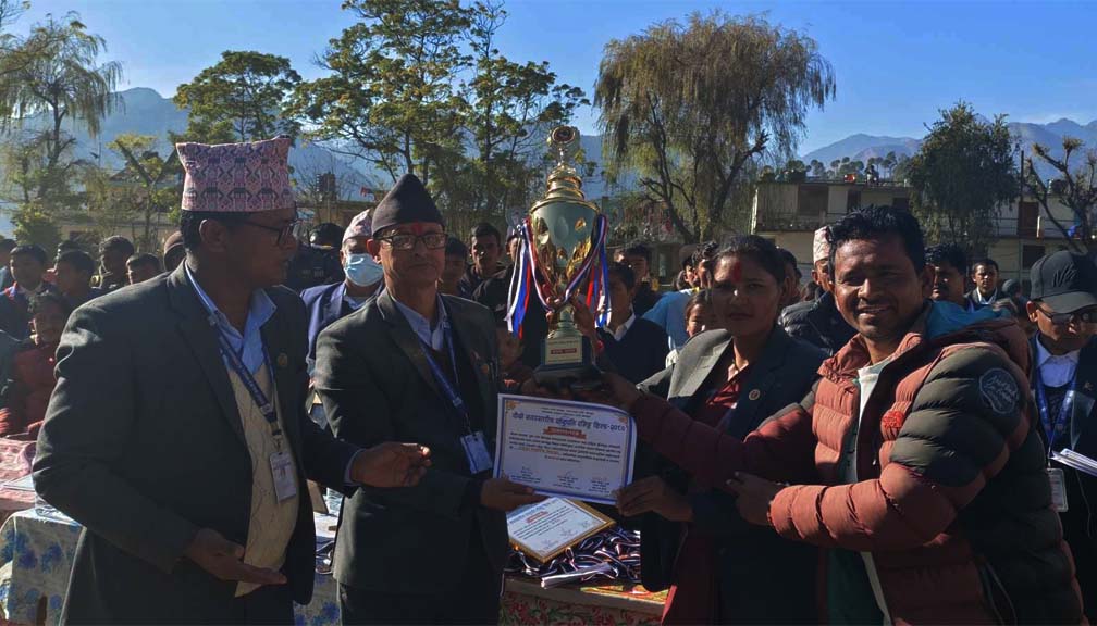 नगरस्तरीय चौथो राष्ट्रपति रनिङ शिल्डको उपाधि मालिका माविलाई