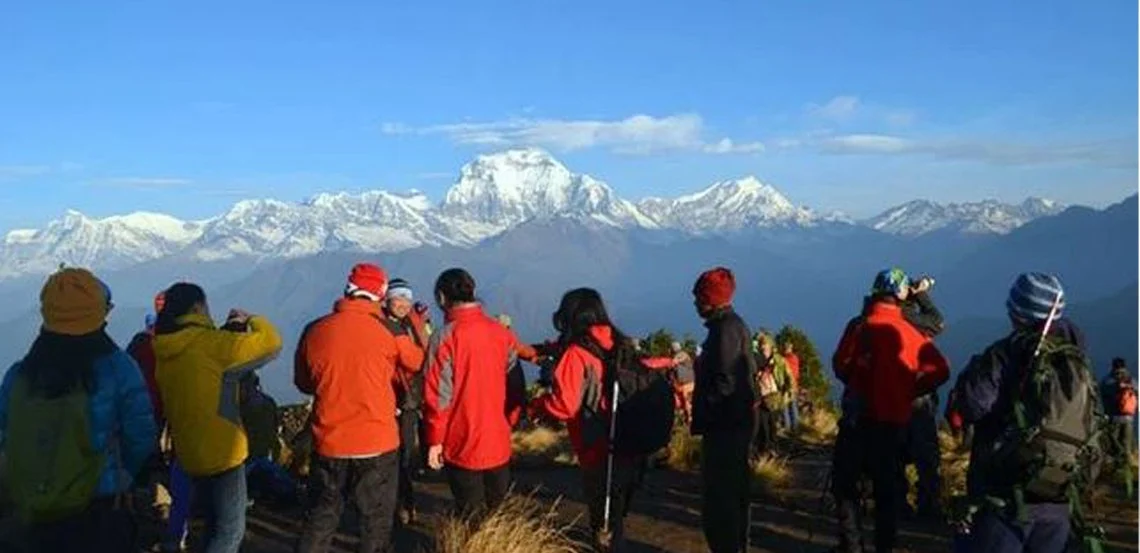 १० लाख पर्यटक भित्र्याउने लक्ष्यनजिक सरकार, नोभेम्बरमा पनि १ लाख भित्रिए
