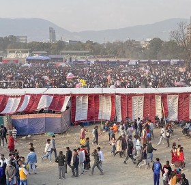 टुँडिखेलमा भीडमा चेपिएर ८ जना घाइते