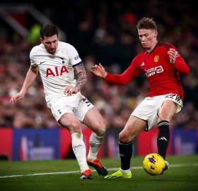 प्रिमियर लिग : टोटनह्याम र म्यानचेस्टरले अंक बाँडे