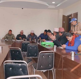 मार्तडी कोल्टी सडक निर्माण कार्य समयमै सम्पन्न गर्न जनप्रतिनिधि सांसदबिच छलफल