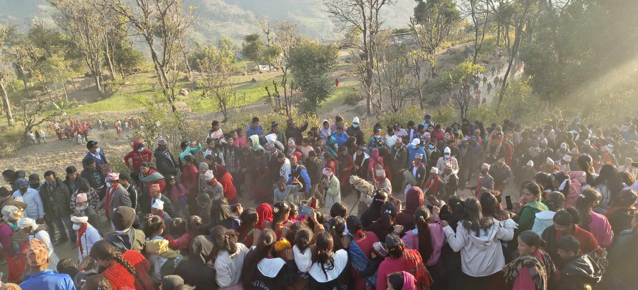 बाजुरामा भुवापर्वकाे राैनक
