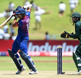 नेपालले पाकिस्तानलाई दियो १९८ रनको लक्ष्य