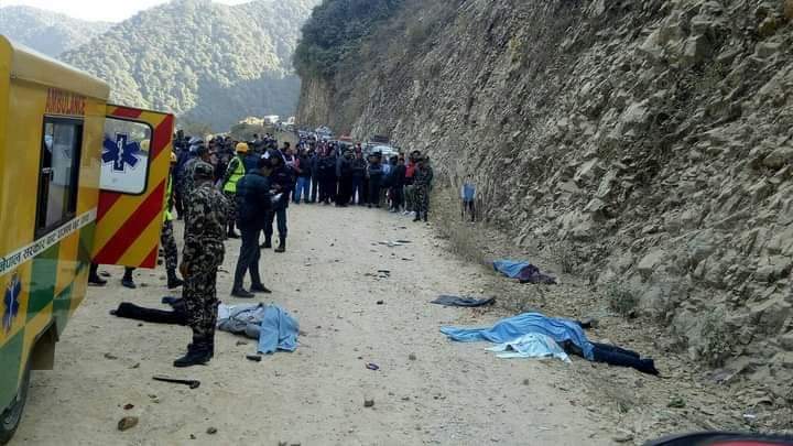 चन्द्रागिरिमा कार दुर्घटना : ४ जनाको घटनास्थलमै मृत्यु