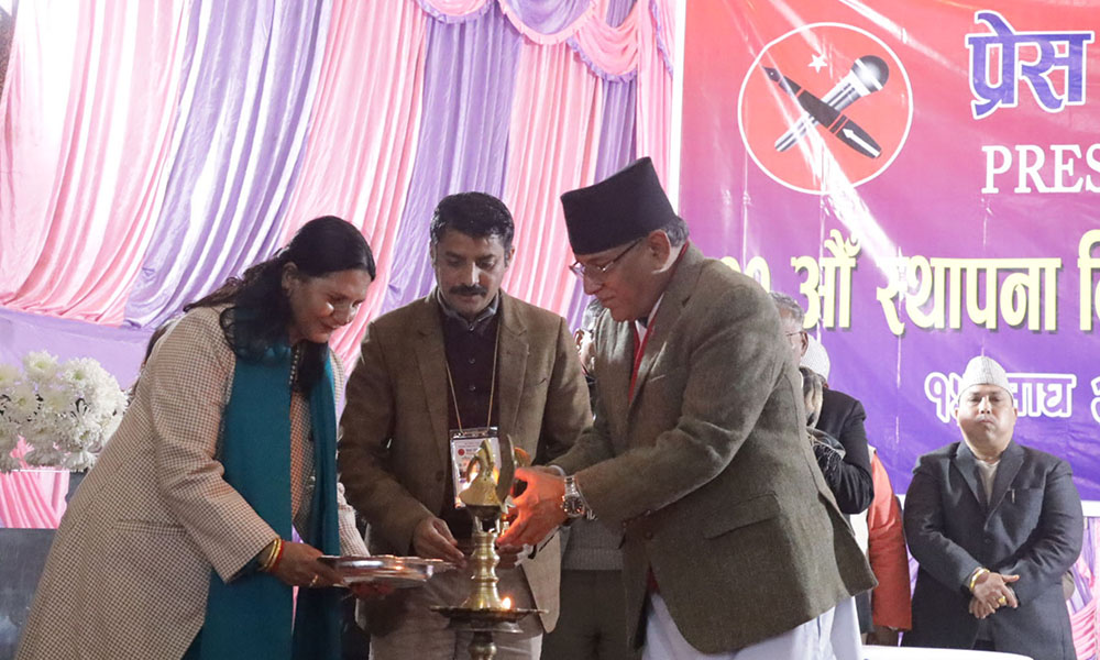 प्रधानमन्त्रीको जिकिर- बुद्धिजीवीहरूले मेरो यो कार्यकाल इतिहासकै स्वर्णिम भइसक्यो भन्छन्