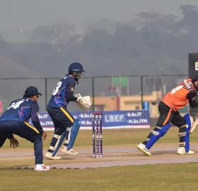 प्रधानमन्त्री कप क्रिकेट : पुलिसको लगातार पाँचौँ जित, मधेशलाई ६ विकेटले हरायो