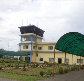 काठमाडौंबाट धनगढी उडेको श्री र बुद्ध एयरको विमान सुर्खेतमा अवतरण