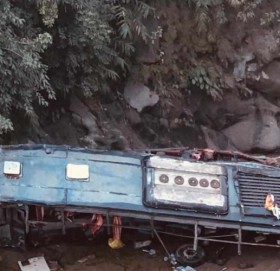 कपिलवस्तु बस दुर्घटना : मृतक १० जनाको सनाखत, ६ जना एकै पालिकाका