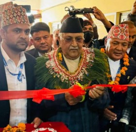 एमाले अध्यक्ष ओलीद्धारा बर्दगोरियाको प्रशासनिक भवन उद्घाटन