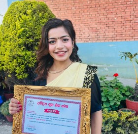 गायिका इब्सल संज्याल उत्कृष्ट युवा पुरस्कारबाट सम्मानित