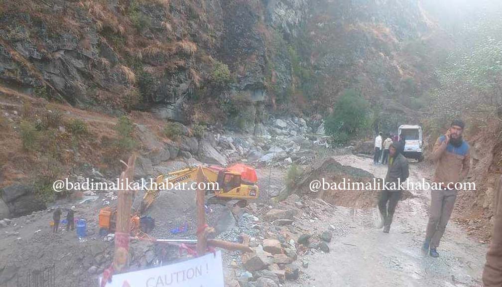 अनाई खोलामा अवरुद्ध मार्तडी -कोल्टी सडक खण्ड सुचारु