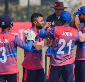 क्यानडासँगको खेल जित्न नेपाल एले पायो २४१ रनको लक्ष्य