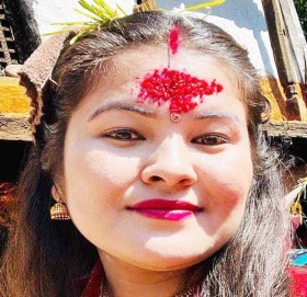 बर्दियाकी पूजा खत्रीले एकै बर्षमा लोकसेवाका ५  परिक्षामा नाम निकाल्न सफल