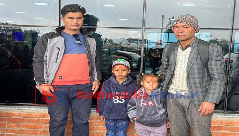 आमाको मृत्युपछि बिच्चलीमा परेका दुई भाइबहिनीको उद्धार