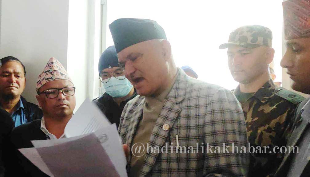 ईलाका प्रशासन स्थापनाको माग गर्दै मन्त्री जोशी र सांसद पाण्डेलाई बुझाए  ज्ञापन पत्र