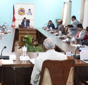 सुदूरपश्चिमका प्रदेश प्रमुखलाई हटाउने सरकारको निर्णय