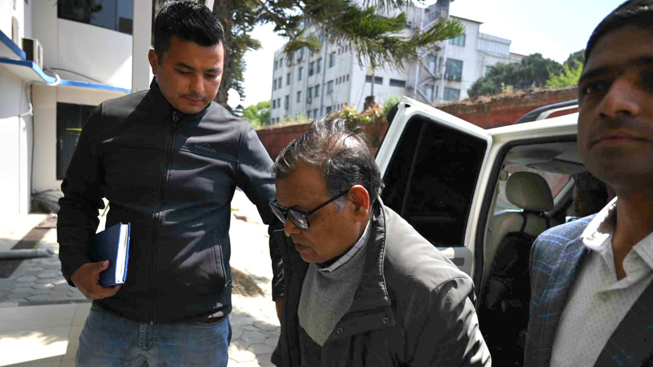 पूर्वसभामुख कृष्णबहादुर महरा हाजिरी जमानतमा छुटे