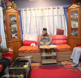 बालकोटमा अध्यक्ष ओली र विप्लवबिच छलफल