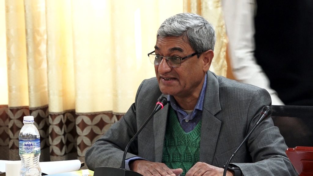 आईजीपीलाई गृहमन्त्रीको निर्देशन : हिरासतमा रहेका लामिछानेको तस्बिर सार्वजनिक गर्नेलाई कारबाही गर्नू