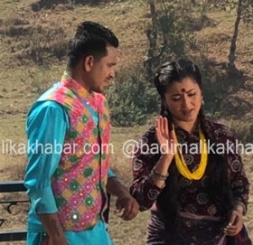 चर्चित  मोडेल अन्जलीसंग  देखीए राजेश पायल