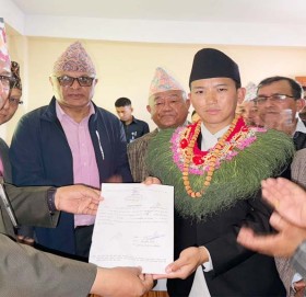 इलाम-२ का लागि १३ उम्मेदवारी दर्ता, स्वतन्त्रबाट दर्ता गर्न अझै लाइनमा