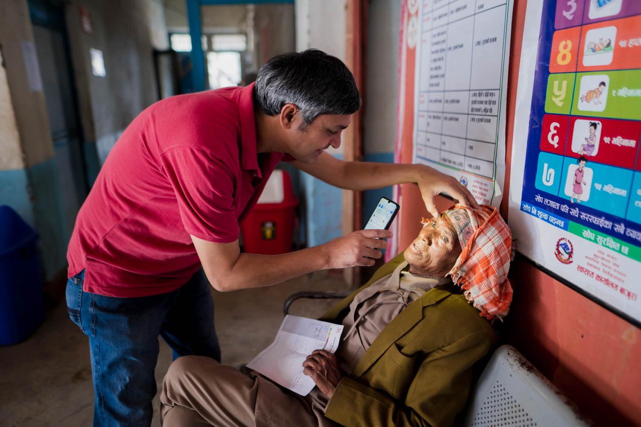 कोल्टी अस्पतालमा सञ्चालित निःशुल्क स्वास्थ्य शिविरबाट १७ सय बढी लाभान्वित