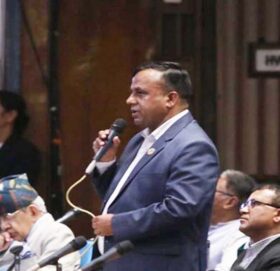 अछामकाे बयलपाटा अस्पताल सञ्चालनमा सहयोग गर्न सरकारलाई सांसद बद्रीप्रसाद पाण्डेकाे आग्रह