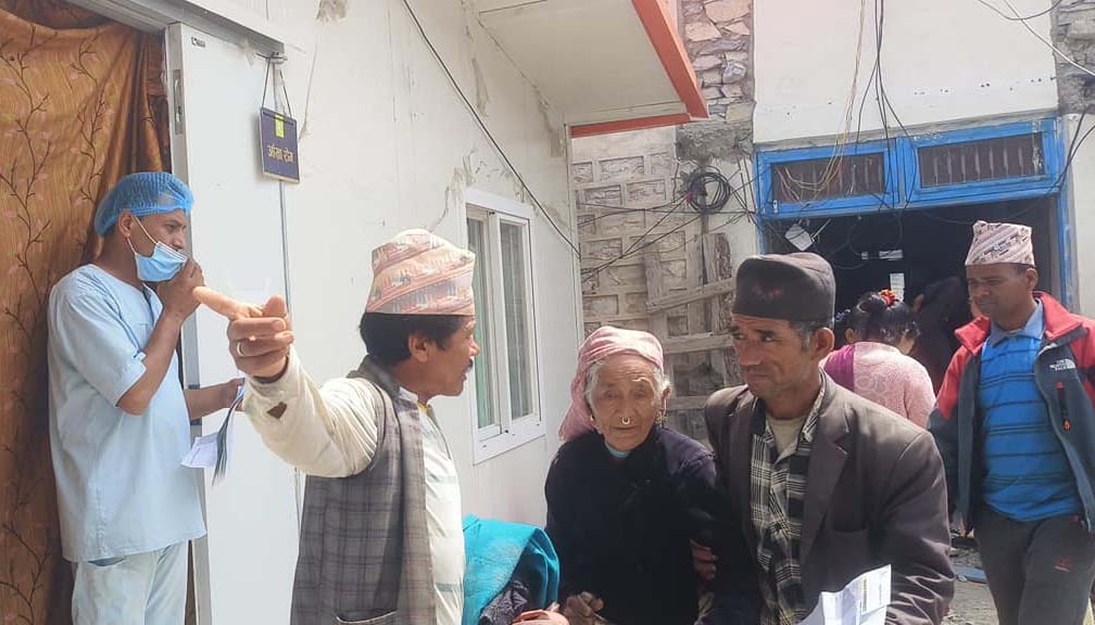 कोल्टीमा विशेषज्ञ सहितको निशुल्क स्वास्थ्य शिविर संचालन