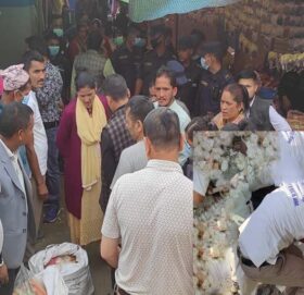 बाजुरा महोत्सवबाट म्याद गुर्जेका खाद्यवस्तु बरामद गरि नष्ट