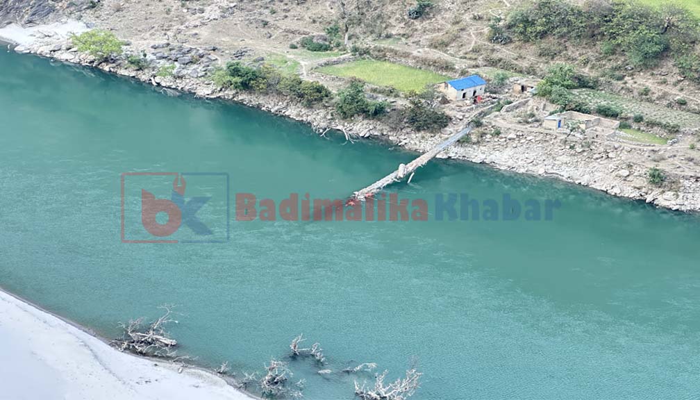 कर्णालीमा झोलुङ्गे पुल नबन्दा आवतजावतमा समस्या