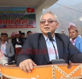 कांग्रेस पुँजीवादी वर्गको पार्टी होः एमाले उपाध्यक्ष थापा