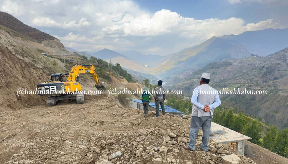 बुढिगंगा नगरपालिका ३ वटा ग्रामीण सडक कालोपत्र हुदै