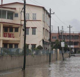 एमाले कार्यालयभित्र पस्यो मनोहराको बाढी