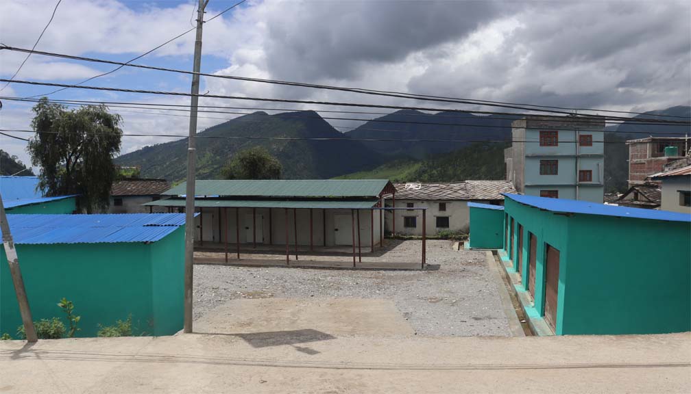 मार्तडी बजारमा कृषि हाटबजारका लागि संरचना निर्माण