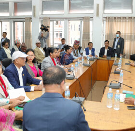 प्रधानमन्त्रीलाई विश्वासको मत दिन माओवादीको ह्वीप