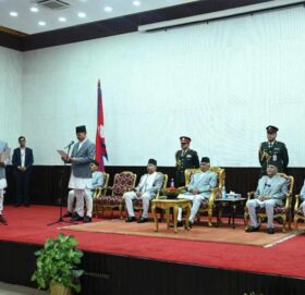 नवनियुक्त महान्यायाधिवक्ता बडालले लिए शपथ