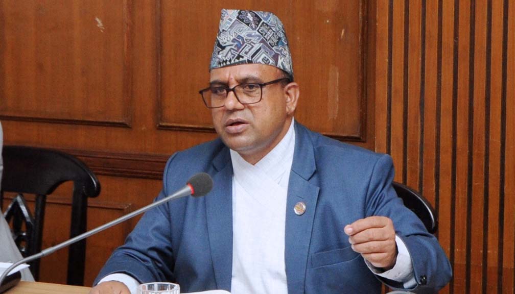 नेपाल एयरलाइन्सका लागि लिजमा जहाज थप्ने तयारी भइरहेको छ : पर्यटनमन्त्री पाण्डे