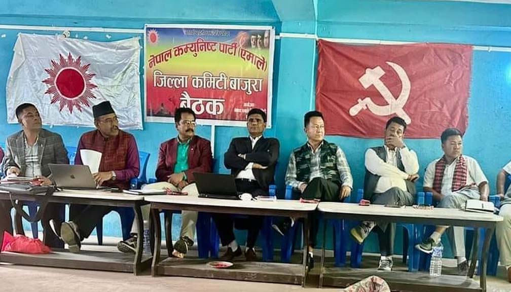 नेकपा एमाले बाजुराकाे  संगठन  विभागमा अमर खड्का, मोर्चाको जिम्मेवारी हरी राेकायालाइ